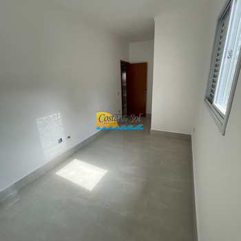 Sobrado em Praia Grande, bairro Ocian