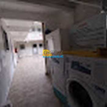Apartamento em Praia Grande, bairro Guilhermina