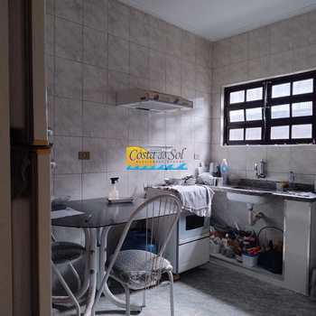 Casa em Praia Grande, bairro Mirim