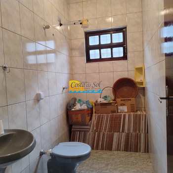 Casa em Praia Grande, bairro Mirim