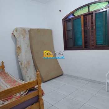Casa em Praia Grande, bairro Mirim