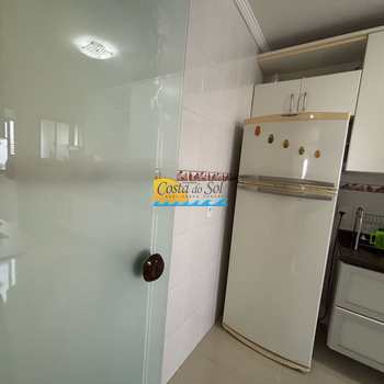 Apartamento em Praia Grande, bairro Guilhermina