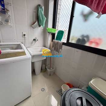 Apartamento em Praia Grande, bairro Guilhermina
