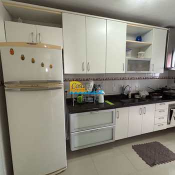 Apartamento em Praia Grande, bairro Guilhermina