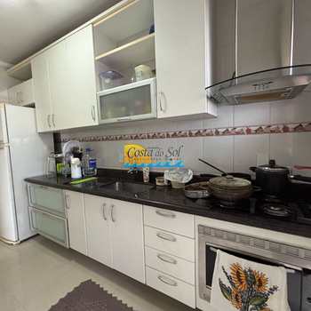 Apartamento em Praia Grande, bairro Guilhermina