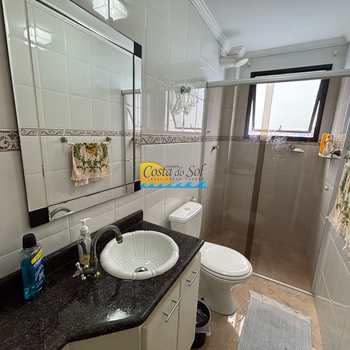 Apartamento em Praia Grande, bairro Guilhermina
