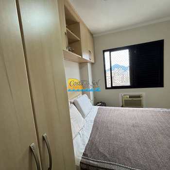 Apartamento em Praia Grande, bairro Guilhermina