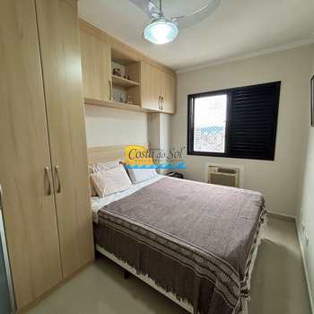 Apartamento em Praia Grande, bairro Guilhermina