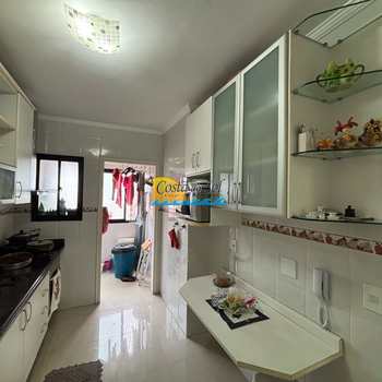 Apartamento em Praia Grande, bairro Guilhermina
