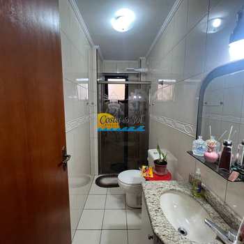 Apartamento em Praia Grande, bairro Guilhermina