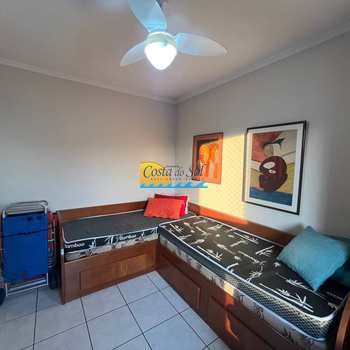 Apartamento em Praia Grande, bairro Guilhermina