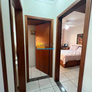Apartamento em Praia Grande, bairro Guilhermina