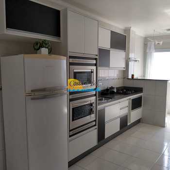 Apartamento em Praia Grande, bairro Tupi