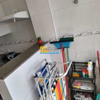 Apartamento em Praia Grande, bairro Tupi