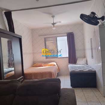 Kitnet em Praia Grande, bairro Boqueirão