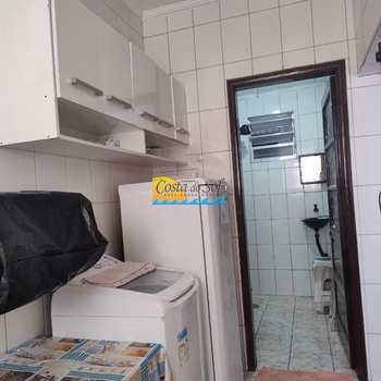 Kitnet em Praia Grande, bairro Boqueirão