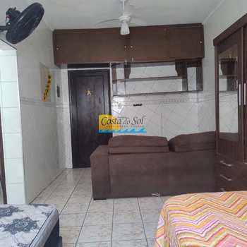 Kitnet em Praia Grande, bairro Boqueirão