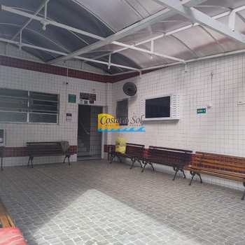 Kitnet em Praia Grande, bairro Boqueirão