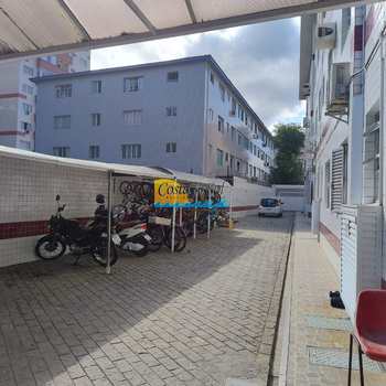 Kitnet em Praia Grande, bairro Boqueirão