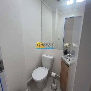 Apartamento em Praia Grande, bairro Guilhermina