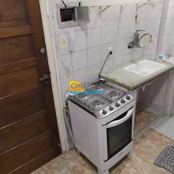 Kitnet em Praia Grande, bairro Boqueirão