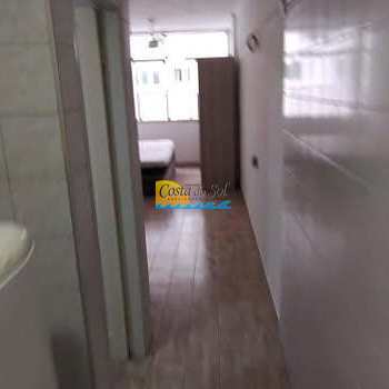 Kitnet em Praia Grande, bairro Boqueirão