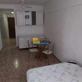 Kitnet em Praia Grande, bairro Boqueirão