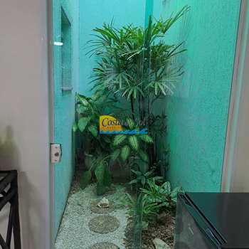 Casa em Peruíbe, bairro Balneário Três Marias