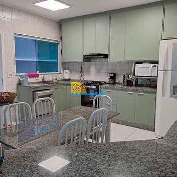 Casa em Peruíbe, bairro Balneário Três Marias