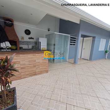 Casa em Peruíbe, bairro Balneário Três Marias