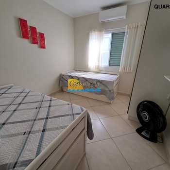 Casa em Peruíbe, bairro Balneário Três Marias