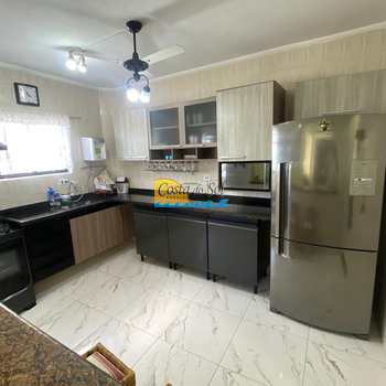 Apartamento em Praia Grande, bairro Caiçara