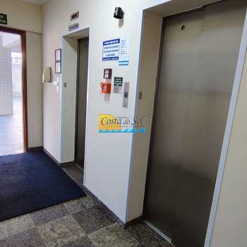 Apartamento em Praia Grande, bairro Ocian