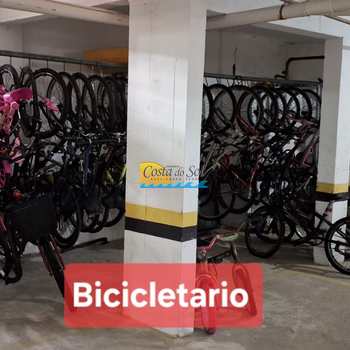 Apartamento em Praia Grande, bairro Ocian