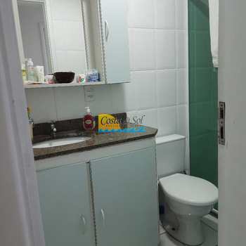 Apartamento em Praia Grande, bairro Real