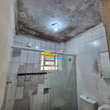 Apartamento em Praia Grande, bairro Boqueirão