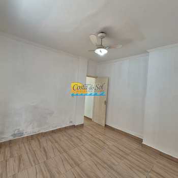 Apartamento em Praia Grande, bairro Boqueirão