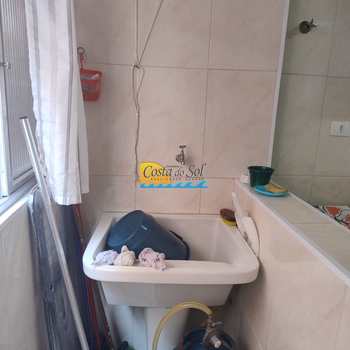 Kitnet em Praia Grande, bairro Tupi