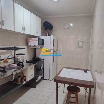 Kitnet em Praia Grande, bairro Tupi