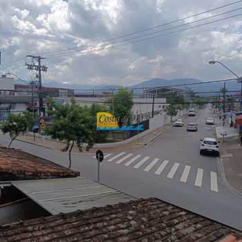 Sobrado em Praia Grande, bairro Antártica