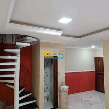 Sobrado em Praia Grande, bairro Antártica