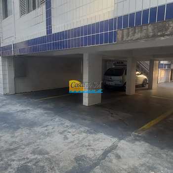 Apartamento em Praia Grande, bairro Canto do Forte