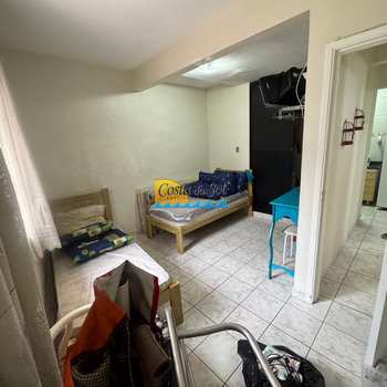 Apartamento em Praia Grande, bairro Guilhermina