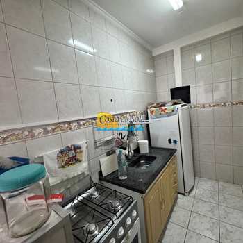 Apartamento em Praia Grande, bairro Guilhermina