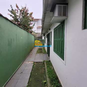 Casa em São Sebastião, bairro Juquehy