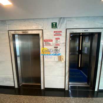 Apartamento em Praia Grande, bairro Guilhermina