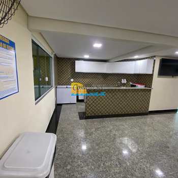 Apartamento em Praia Grande, bairro Guilhermina