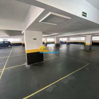 Apartamento em Praia Grande, bairro Guilhermina