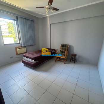 Apartamento em Praia Grande, bairro Canto do Forte
