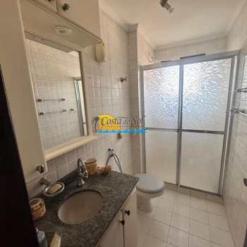 Apartamento em Praia Grande, bairro Canto do Forte